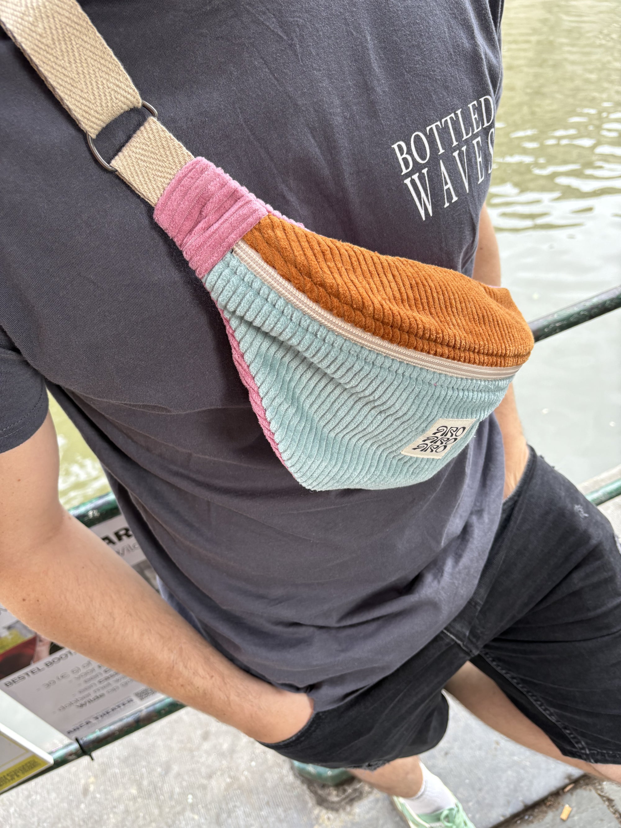 FANNY BAG · MOMOKŌ